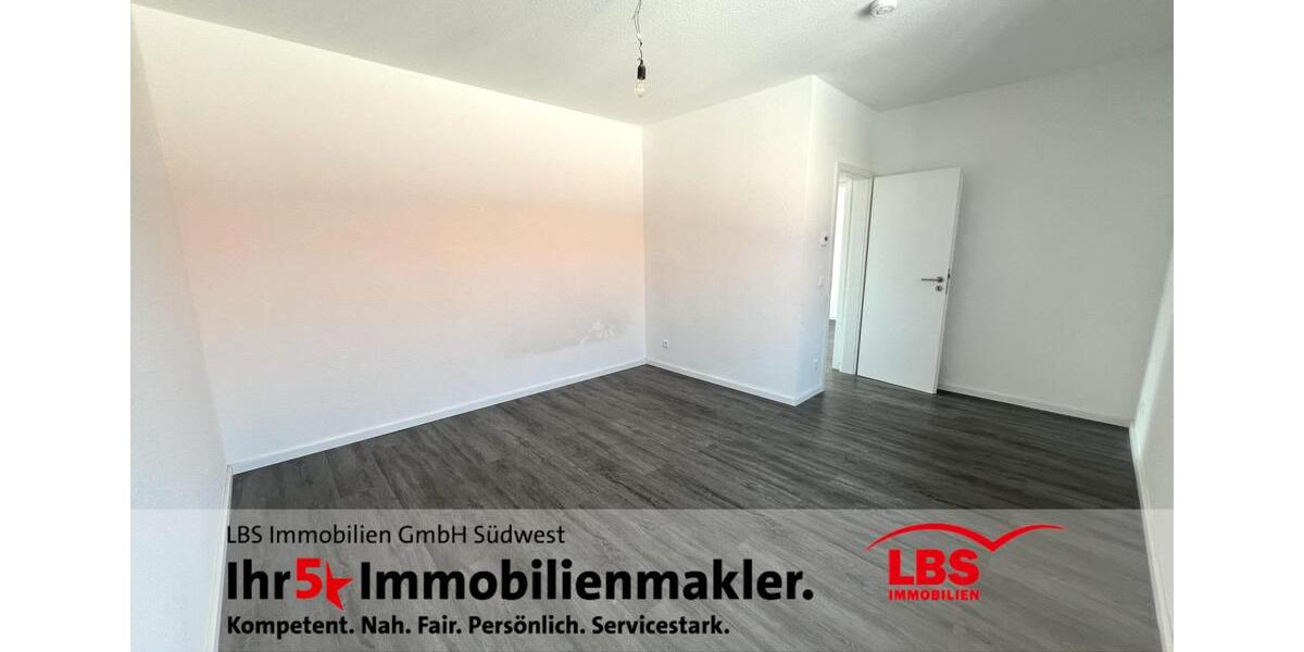 Doppelhaushälfte Gaggenau - 6.5 Zimmer, 147 m&sup2;, 1.750&euro; | Angebot:24558131