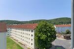 (12537 39) MGN: helle Dachgeschoßwohnung mit Aufzug und sonnigem Balkon zur Westseite, Viny-Böden
