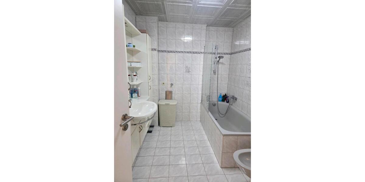 Erdgeschoßwohnung Trossingen - 4 Zimmer, 99 m&sup2;, 340.000&euro; | Angebot:26851526