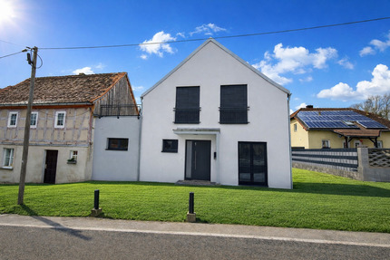 Entdecken Sie modernen Luxus in Naumburg: Elegantes Haus mit großem Garten und Kamin in ruhiger Lage! 6 zimmer