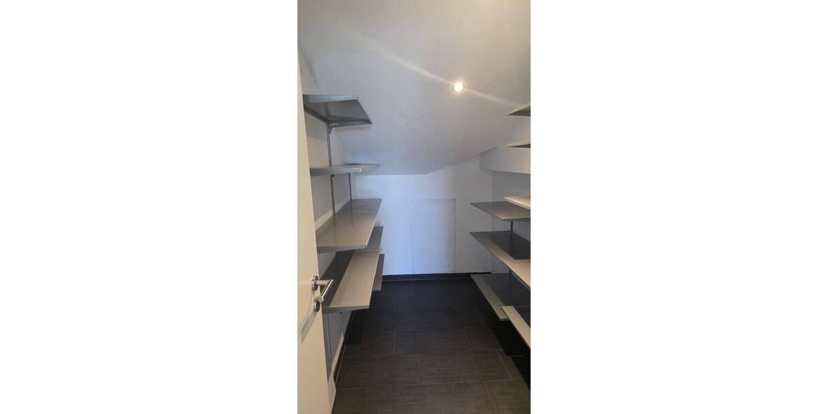 Etagenwohnung Heidelberg Rohrbach - 6 Zimmer, 145 m&sup2;, 800.000&euro; | Angebot:26472893