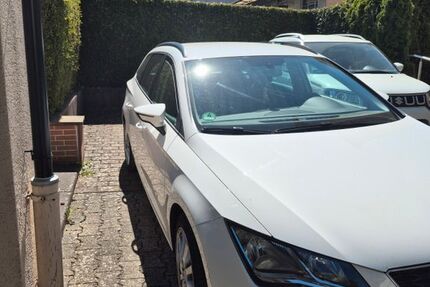 Seat Leon 256.000 km 8.500 &euro; Wiesbaden 65197