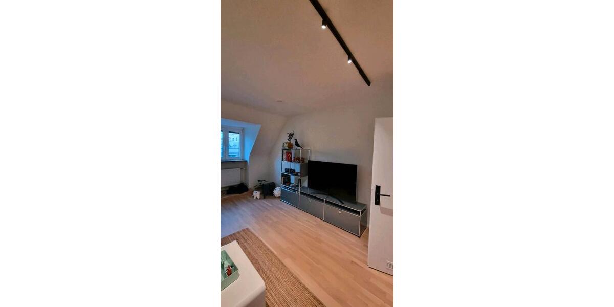 Dachgeschoßwohnung Nürnberg Kleinweidenmühle - 3 Zimmer, 68 m&sup2;, 335.000&euro; | Angebot:26789097