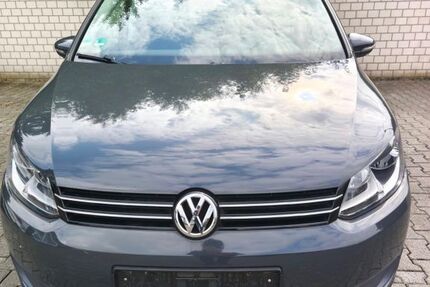 VW Touran 122.000 km 8.890 &euro; Paderborn 33102