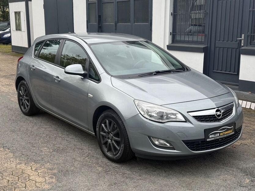 Opel Astra 124.000 km 5.990 € Bremen 28219