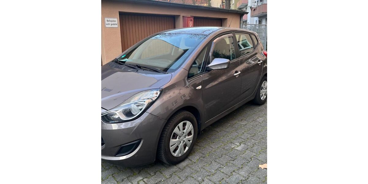 Hyundai ix20 118.000 km 6.490 &euro; Mannheim 68163