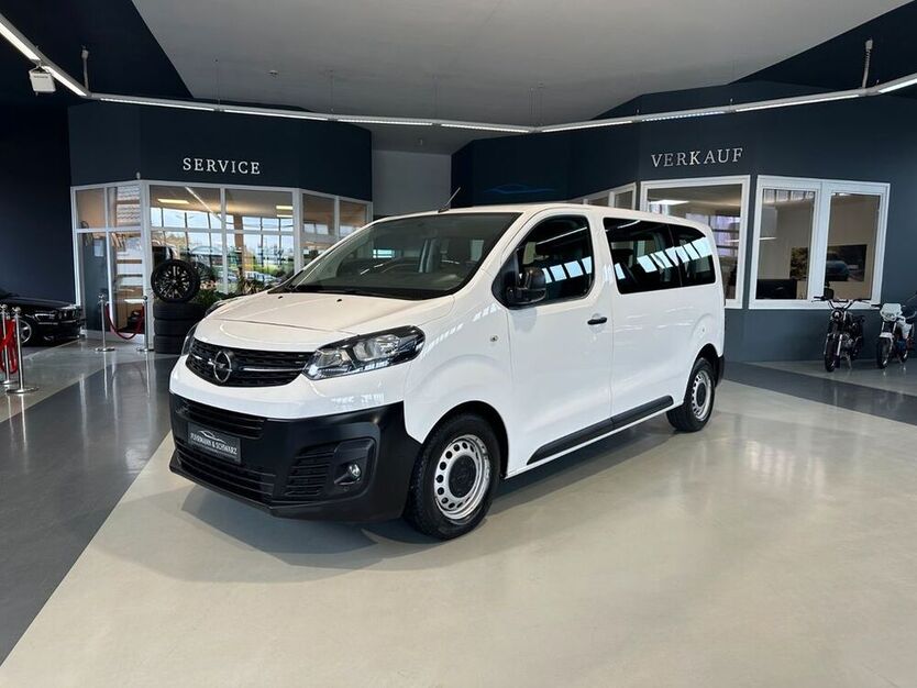 Zafira Life