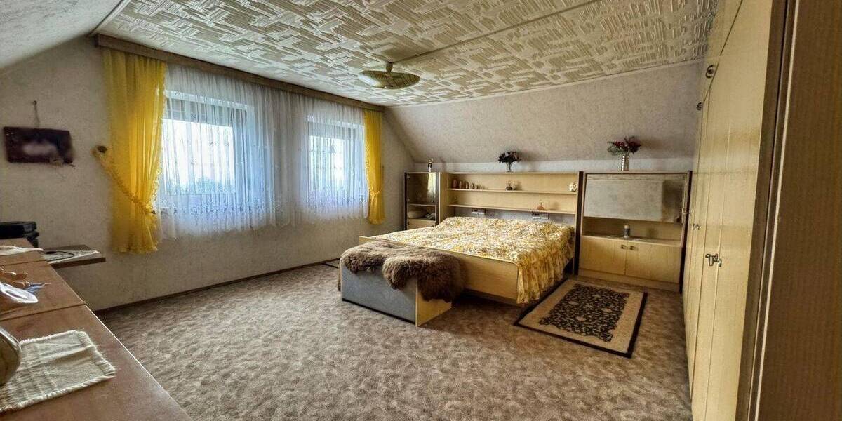 Einfamilienhaus Schirgiswalde-Kirschau Schirgiswalde - 5 Zimmer, 126 m&sup2;, 69.000&euro; | Angebot:25675580