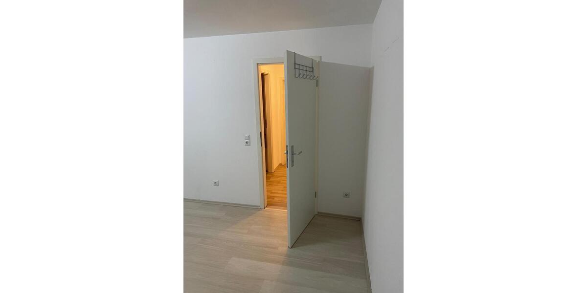 Erdgeschoßwohnung Essingen - 5.5 Zimmer, 117 m&sup2;, 325.000&euro; | Angebot:26820070