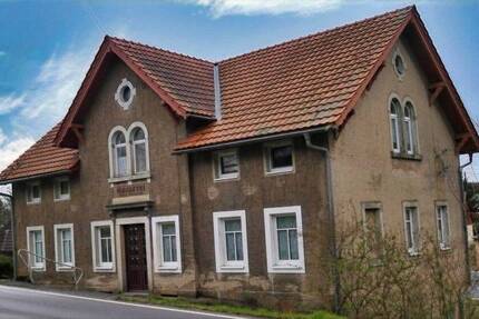 Viel Platz durch Ausbaureserve 9 zimmer