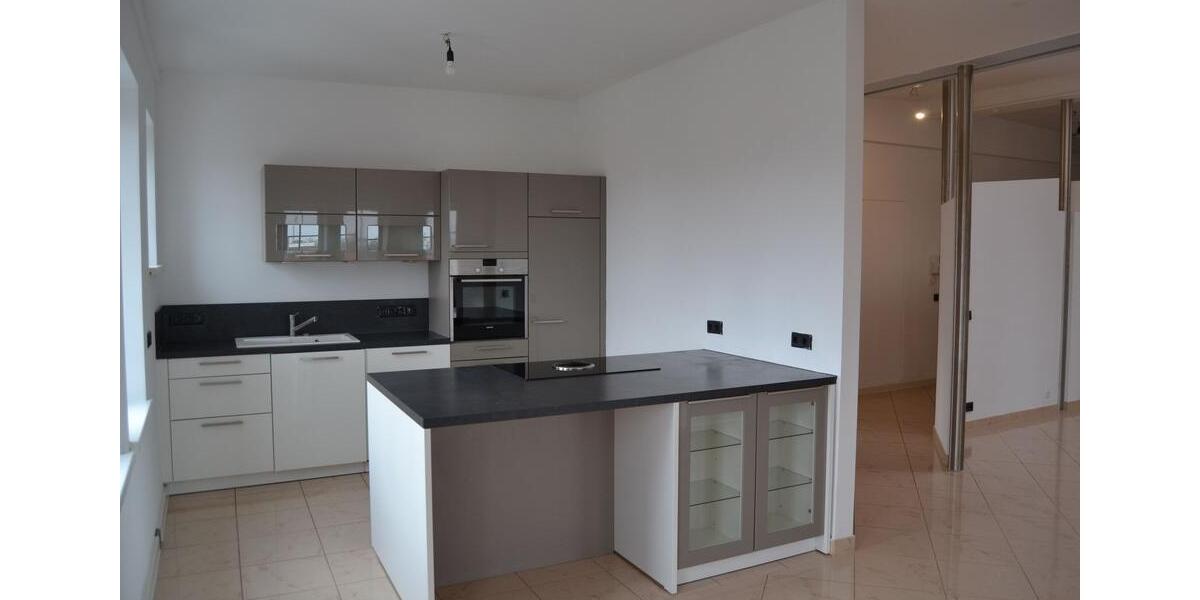 Dachgeschoßwohnung Augsburg - 5 Zimmer, 170 m&sup2;, 1.685&euro; | Angebot:26350218
