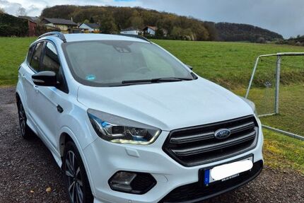Ford Kuga 125.400 km 14.900 &euro; Quirnbach 66909