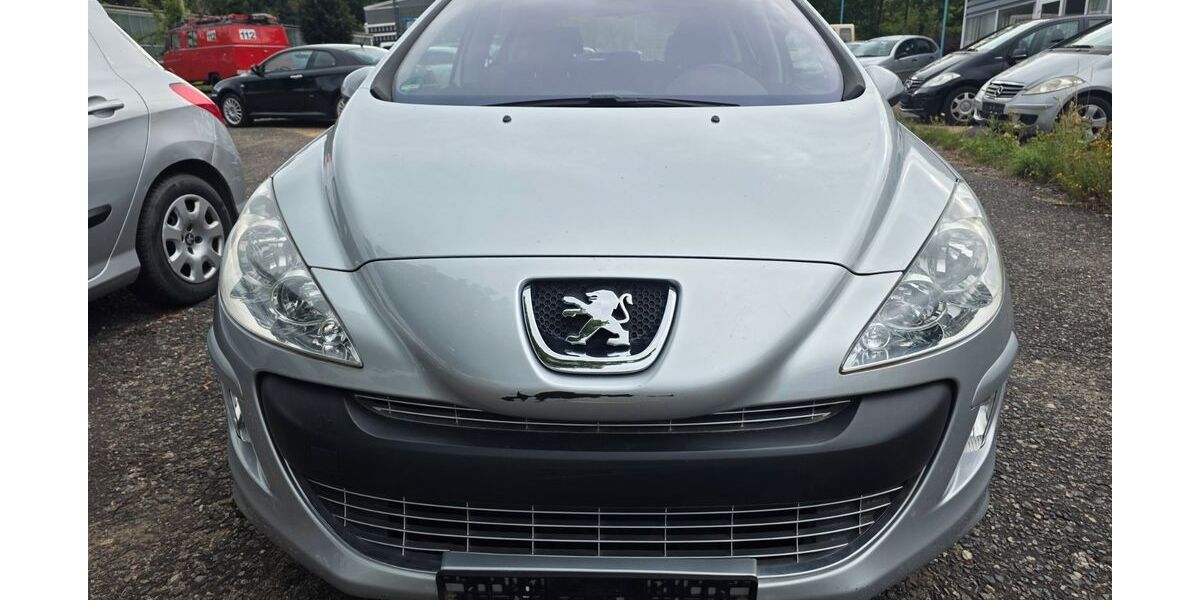 Peugeot 308 66.000 km 1.500 &euro; zwickau 08064