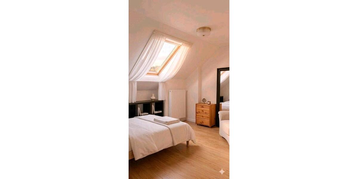 Dachgeschoßwohnung Westerrönfeld - 4 Zimmer, 75 m&sup2;, 900&euro; | Angebot:26303092