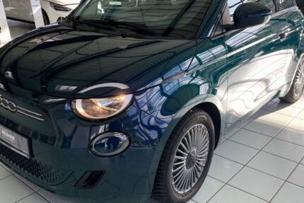 Fiat 500e 28.500 km 17.990 &euro; Hamburg 22525