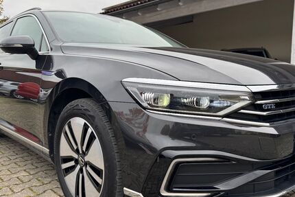 VW Passat Variant 45.729 km 25.990 € Ichenhausen 89335