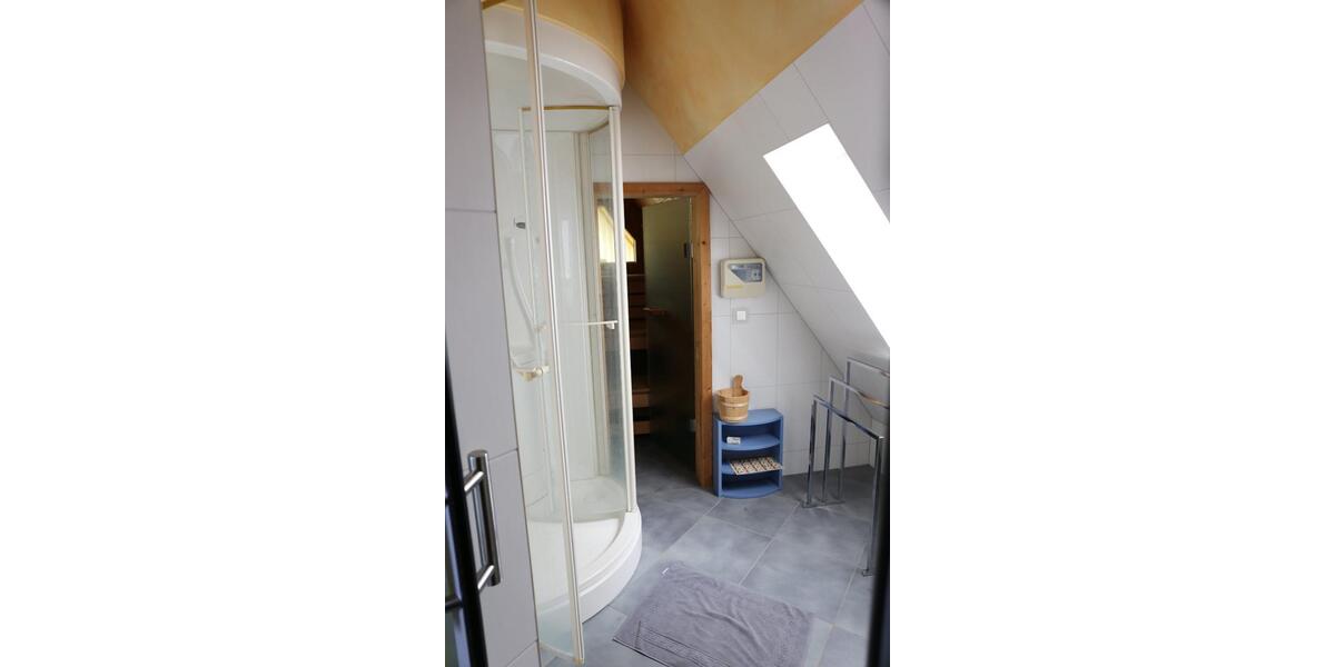 Reihenhaus Apolda - 9 Zimmer, 200 m&sup2;, 375.000&euro; | Angebot:22986914
