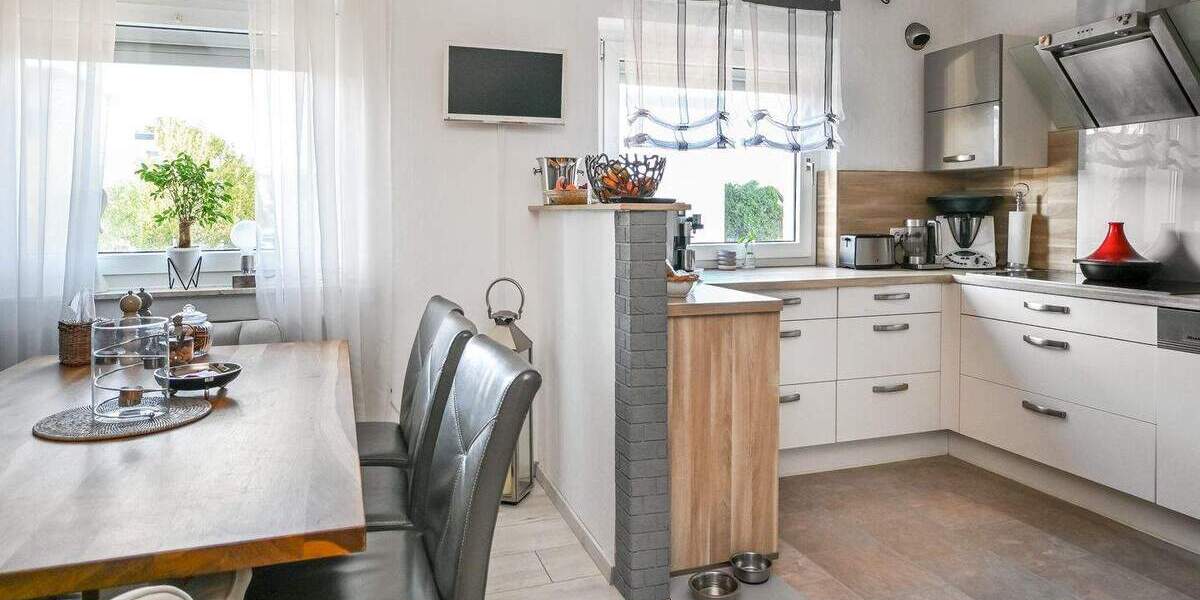 Zeitlos wohnen, zukunftssicher investieren - sehr gepflegte 4-Zimmer-Wohnung mit modernem Komfort 4 zimmer