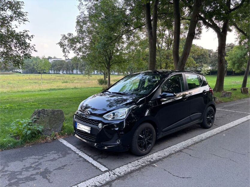 Hyundai i10 92.500 km 7.300 € Köln 50765
