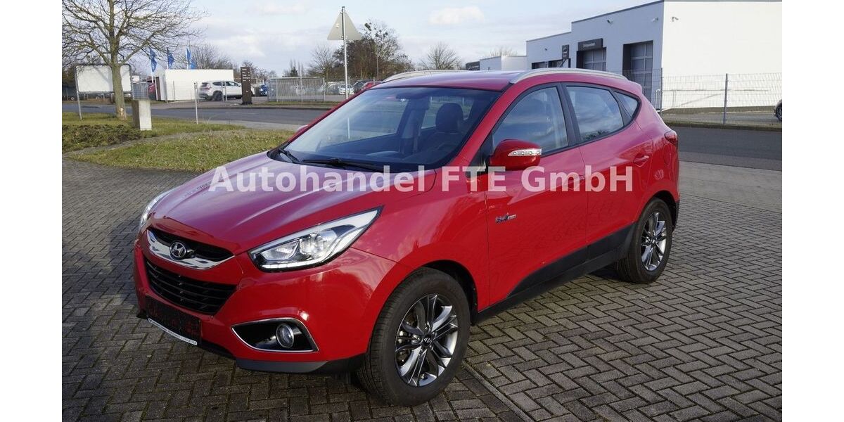 Hyundai ix35 143.400 km 8.499 &euro; Bitterfeld 06749