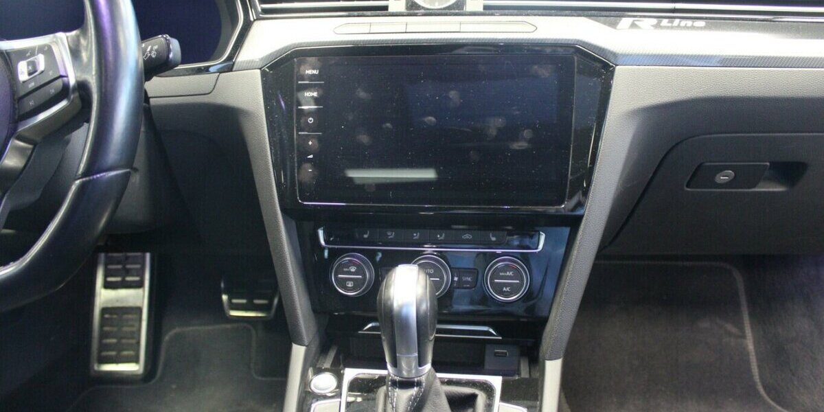 VW Arteon 2.0 TSI 4-Motion DSG R-Line 105.307 km 25.980 &euro; Euskirchen 53881