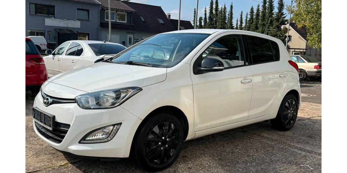 Hyundai i20 140.000 km 3.999 &euro; Saarbrücken 66115