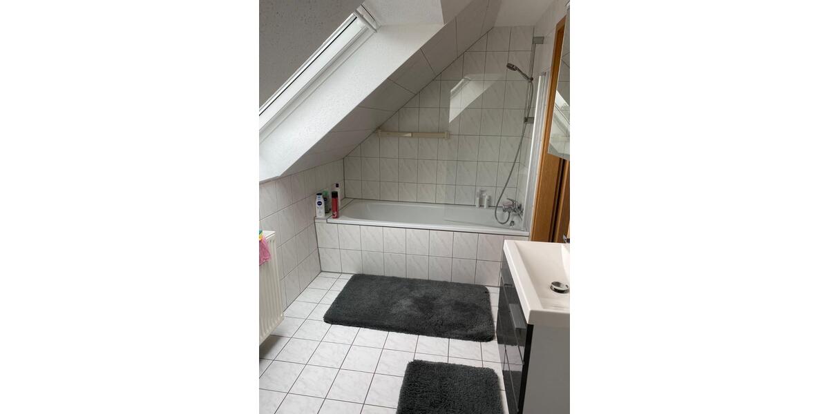 Dachgeschoßwohnung Buttstädt - 2 Zimmer, 40 m&sup2;, 370&euro; | Angebot:25285639