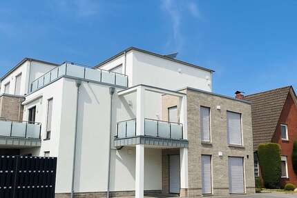 Wohnung zum Kaufen in Westerstede 259.900 € 73.63 m² 2 zimmer