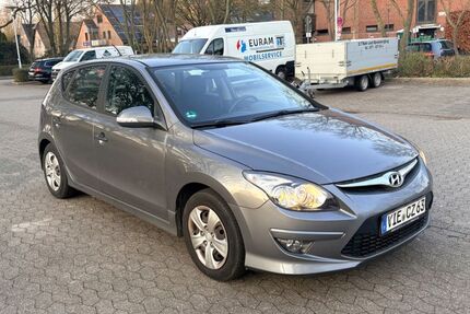 Hyundai i30 126.000 km 4.600 &euro; Grefrath 47929