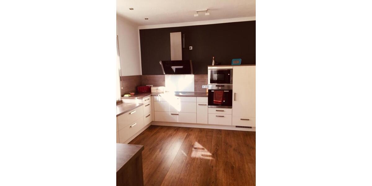 Doppelhaushälfte Lippstadt - 8 Zimmer, 165 m&sup2;, 1.450&euro; | Angebot:25281298