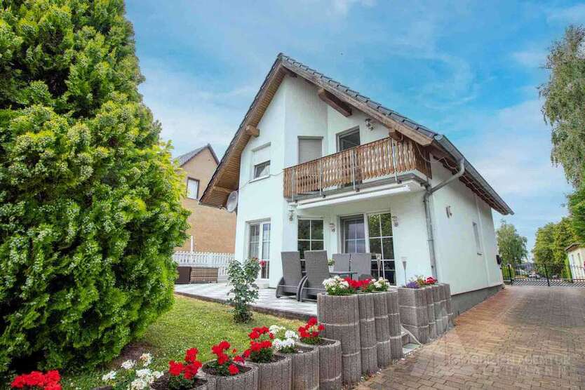 Haus zum Kaufen in Braunsbedra OT Frankleben 399.000 € 195 m² 3 zimmer