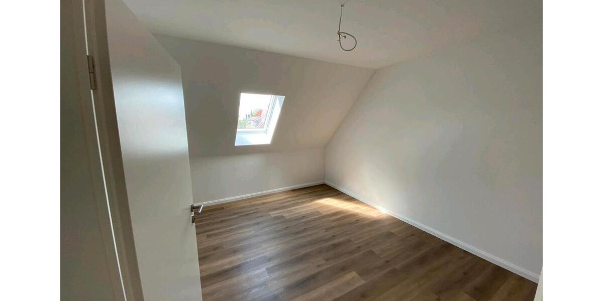 DHH zentral, modern, energiesparend 5 zimmer