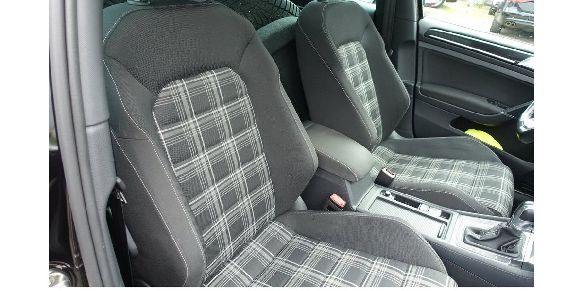 VW Golf GTD BMT Bi-Xenon eGHSD Navi 8-fach bereift 173.800 km 14.950 &euro; Neumarkt/OPf 92318
