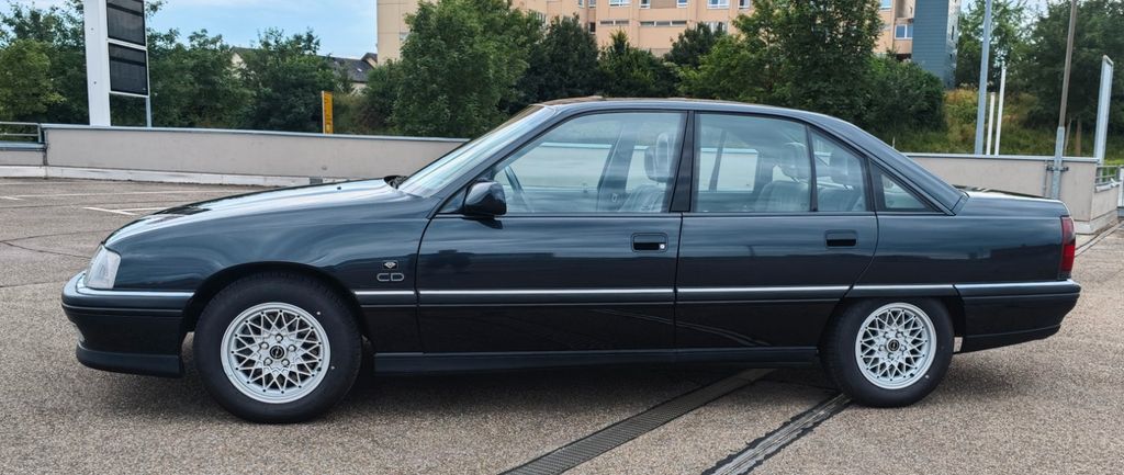 Opel Omega 76.500 km 8.800 &euro; Freudenstadt 72250