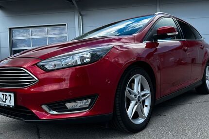 Ford Focus 93.000 km 8.990 &euro; Traunreut 83301