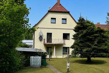 Haus Schmelz - 10 Zimmer, 239 m&sup2;, 210.000&euro; | Angebot:27117412