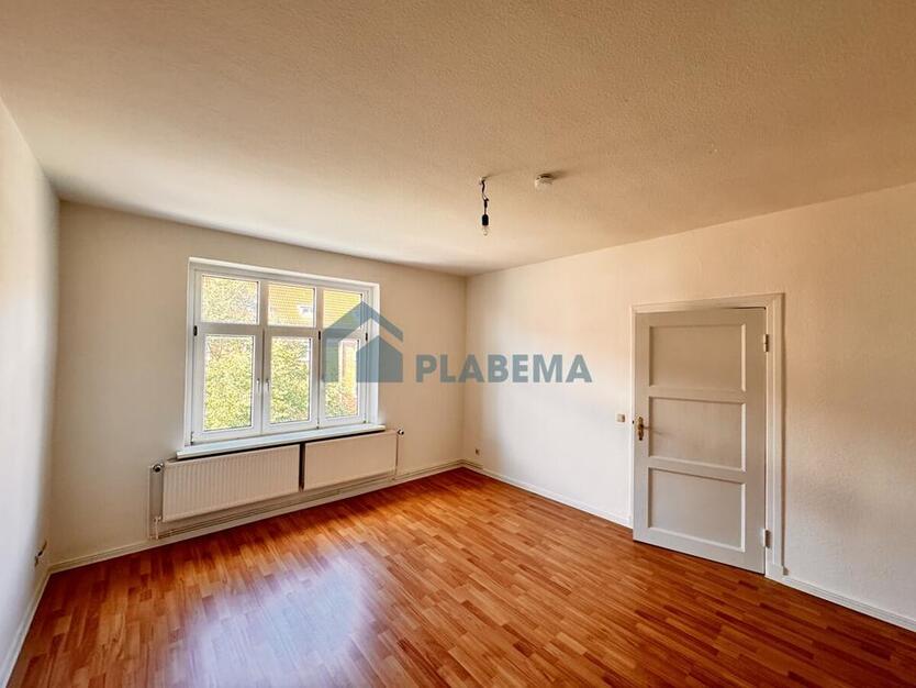 *Preissenkung* 3 Zimmer mit EBK - ideal als 2-er WG geeignet zimmer