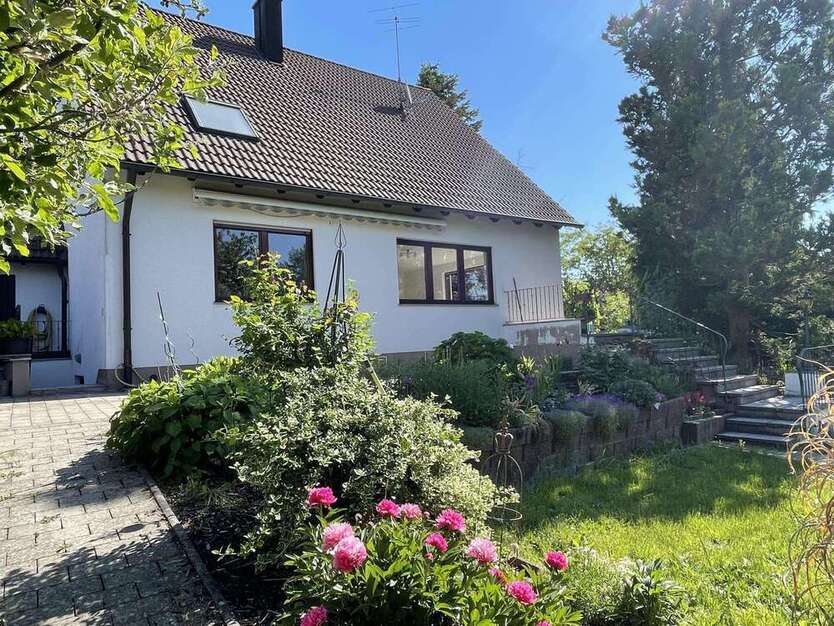 Haus zum Kaufen in Wilhelmsdorf 649.000 € 160 m²