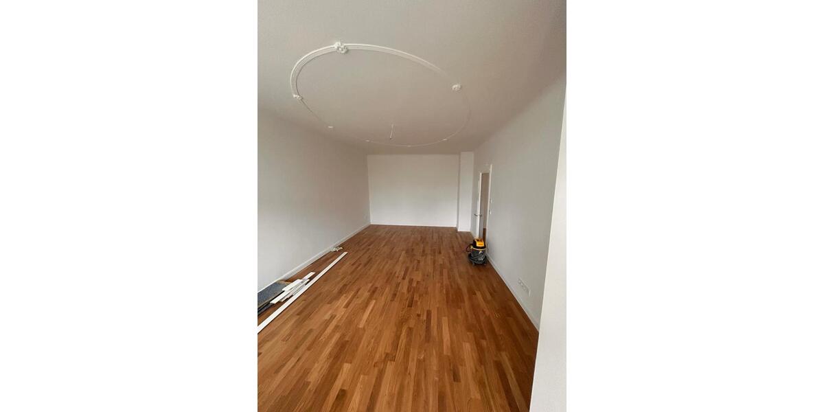 Dachgeschoßwohnung Stuttgart Bad Cannstatt - 5 Zimmer, 145 m&sup2;, 2.660&euro; | Angebot:26384372