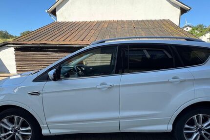 Ford Kuga 45.500 km 13.700 &euro; Haiger 35708