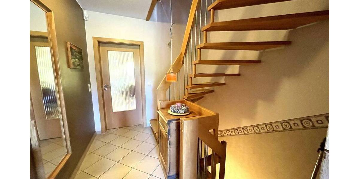 Reihenmittelhaus Bad Oldesloe - 6 Zimmer, 145 m&sup2;, 548.000&euro; | Angebot:26572740