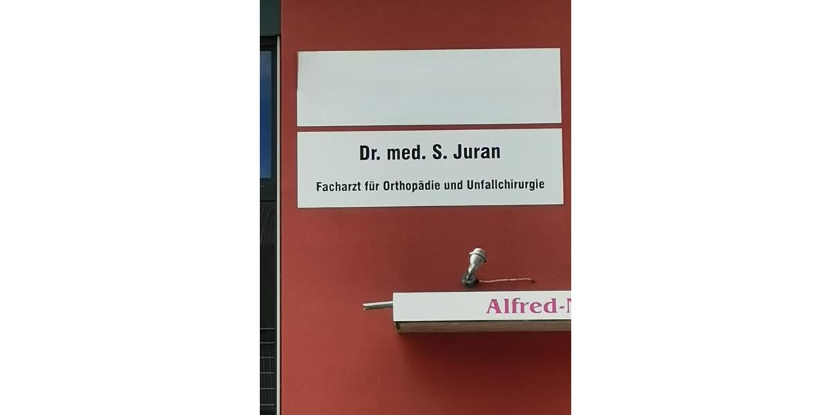 Geschäftsräume 261 m² im Ärztehaus mit 8 eigenen Parkplätzen WT zimmer