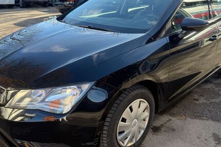 Seat Leon 185.000 km 2.950 &euro; München Trudering-Riem 81825