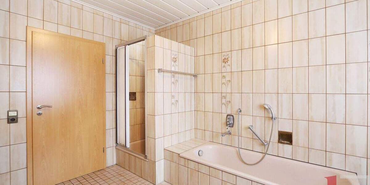 Einfamilienhaus Lohne (Oldenburg) Kroge - 9 Zimmer, 204 m&sup2;, 415.000&euro; | Angebot:25820191