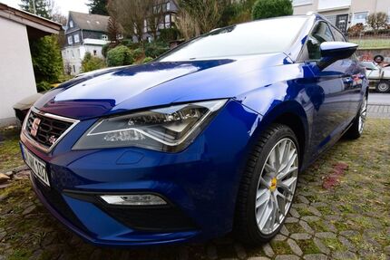Seat Leon 54.400 km 12.950 € Remscheid 42855