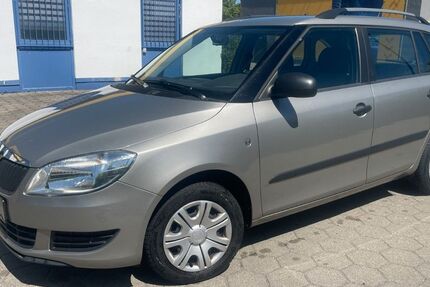 Skoda Fabia 140.528 km 5.900 &euro; Broderstorf 18184