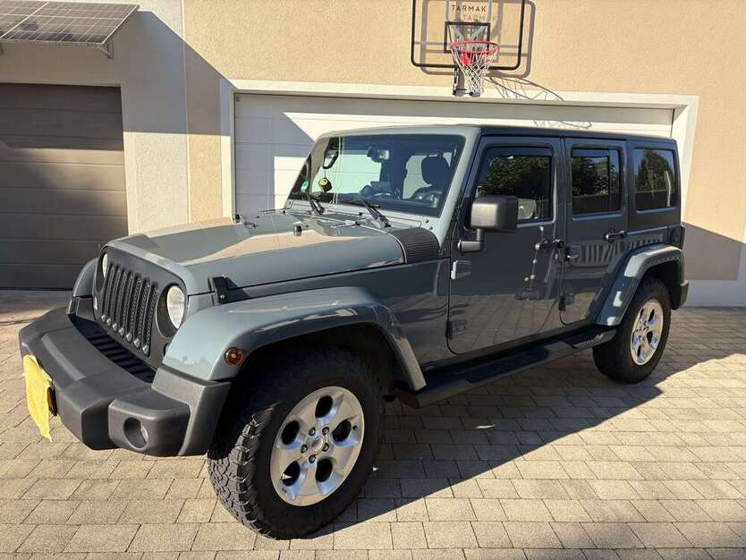 Jeep Wrangler 117.736 km 30.941 € Wettstetten 85139