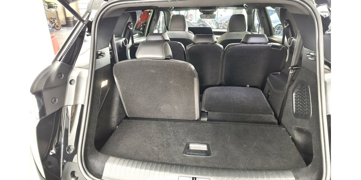 Peugeot 5008 Allure 145 E Hybrid 360° Cam 7 Sitze 43.850 km 28.630 &euro; Lich 35423