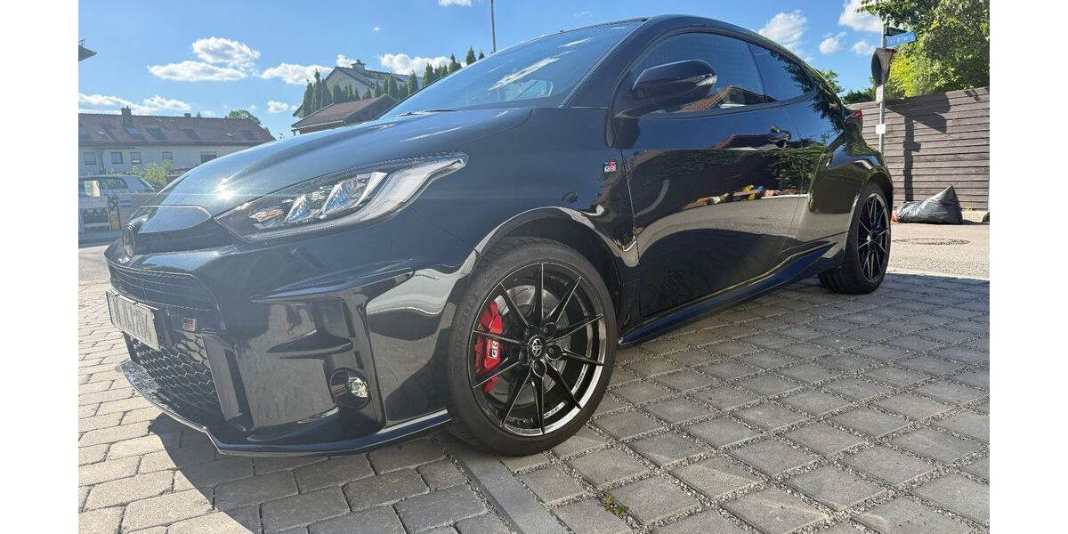 Toyota Yaris 49.000 km 32.000 &euro; Höhenkirchen-Siegertsbrunn 85635