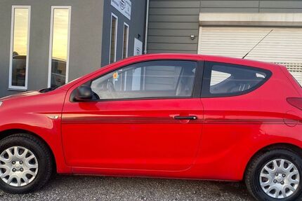 Hyundai i20 130.000 km 2.990 &euro; Euskirchen 53881